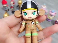 -泡泡玛特POPMART(国金街店)