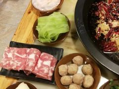 -黄潇洒老火锅(九眼桥宏济巷店)