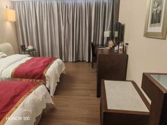 -汕头金海湾大酒店(龙眼南路美食街万象城店)