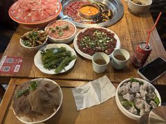 -城墙拐拐火锅(三峡广场黑金冠店)
