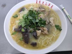 -文山荷鲜居(翠湖店)