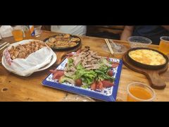 -老东镇啤酒屋海鲜加工·蒸汽海鲜·海鲜烧烤(台东店)