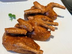 大厨玻璃脆皮妙龄乳鸽-天然台1908(中建广场店)