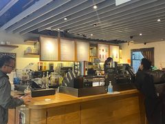 -星巴克(香港国际机场44号闸店)
