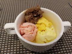 冰淇淋-重庆丽苑维景国际大酒店·海鲜自助餐厅
