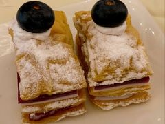 蓝莓拿破仑-利苑酒家(合景国际金融广场店)