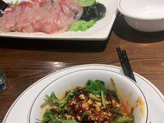 -乡土黄·鲜牛肉火锅·小龙虾(兴业街店)
