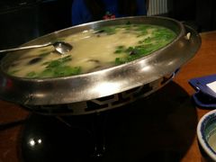 牡蛎豆腐汤-95号酱骨·一块豆腐(展春园西路店)