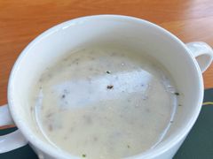 蘑菇奶油浓汤-LUCCA卢卡西班牙海鲜饭(远洋广场店)