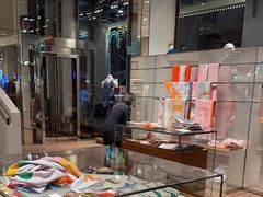 -HERMES(湖滨银泰in77店)