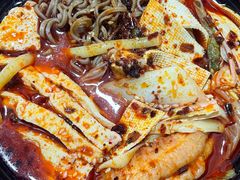 -小蛮椒麻辣烫·麻辣拌(青浦宝龙店)