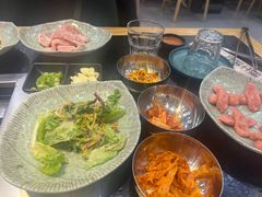 -臻牛烤肉
