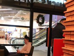 -星巴克(上海虹桥新天地二店)