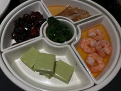 -肆月河豚·淮扬菜·湘菜(华天店)