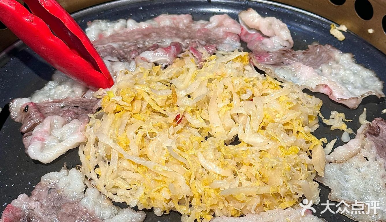 三街也有了！齐齐哈尔烤肉！连吃2天了🤤  真是羡慕三街的盆友