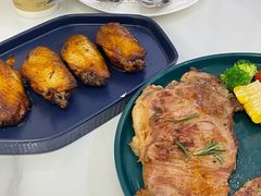 -丽莎沙拉轻食餐厅(国贸店)