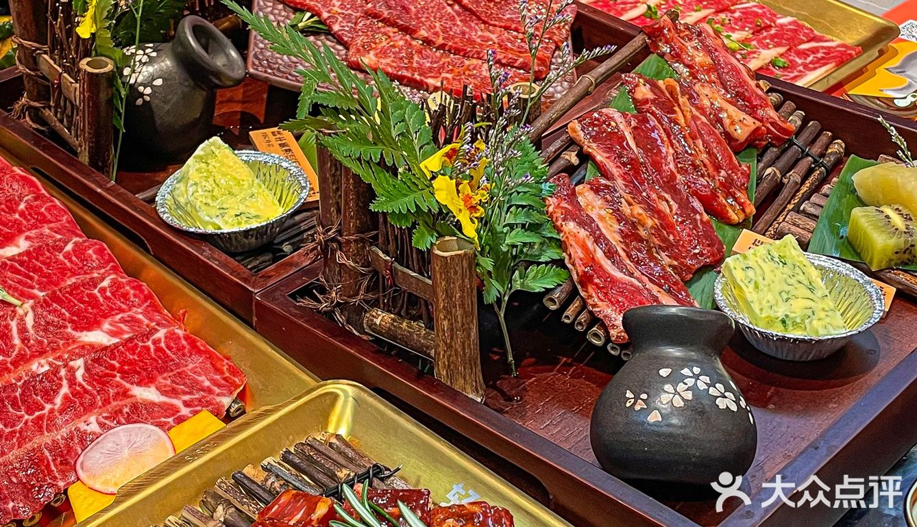 轻烧·韩式炭烤牛肉专家，好吃到我想去个100次！