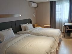 -锦江之星(广州海珠江泰路地铁站店)