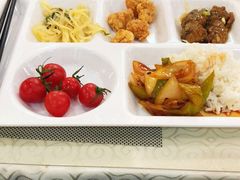 -天津波士信达奔驰4S店(卫津南路店)