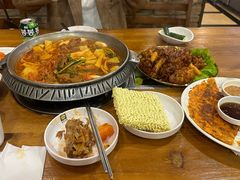 -喇喇排骨火锅·传统韩式脊骨汤(望京西园总店)