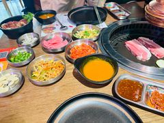 -香猪坊韩国烤肉专属门店(魏公村店)