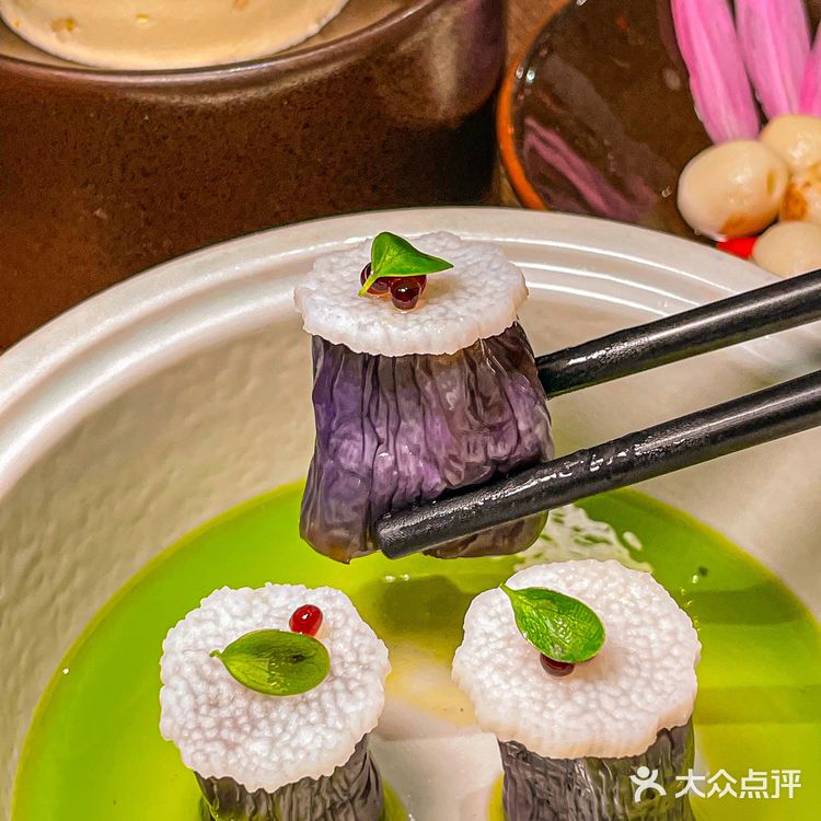 吃个饭，我去了趟明、唐、宋、汉四朝……