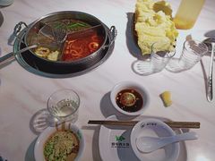 -潮牛壹号鲜牛肉火锅(世界城广场店)