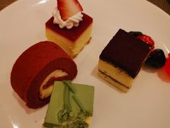 -上海西藏大厦万怡自助餐厅(徐汇店)