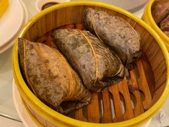 Sticky&nbsp;Rice&nbsp;Wrapped&nbsp;with&nbsp;Lotus&nbsp;Leaf-凯悦大酒楼