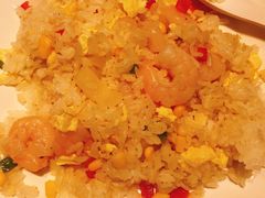 菠萝虾仁蛋炒饭-泰煌鸡·上海白斩鸡·鸡汤面(鹤庆店)