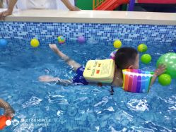 -子木乐园婴儿游泳馆(水晶港店)