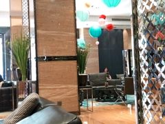 -武汉光谷广场杨家湾地铁站怡程酒店