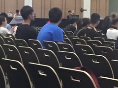 -上海跨国采购会展中心