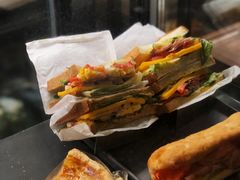 -星巴克(广州淘金路店)