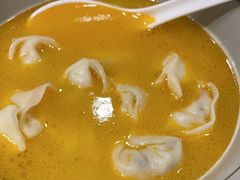 金汤黄鱼馄饨-南小蟹手工點心(三里屯店)