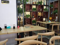 -风情居麻辣烫总店
