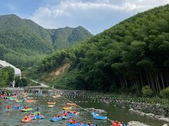 -虎啸峡漂流