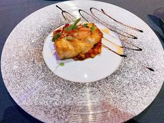 煎三文鱼-YUE·6·西式融合餐厅(外滩六号店)