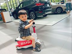 -上海宝信宝马4S店