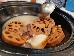 十八涌莲藕煲淋猪踭-广州酒家(文昌总店)