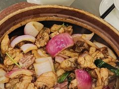 -胡须佬鸡煲四季火锅店(石厦西村直营店)