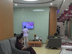-雅悦齿科(顾村公园店)