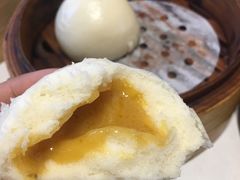 流沙奶油蛋黄包-万龙洲海鲜(大兴绿地缤纷城店)