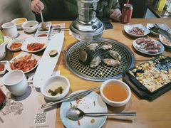 -唯成•韩国炭火烤肉 유성고기