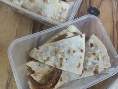 -溢心园香河肉饼总店