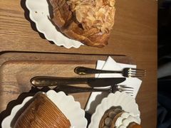 -VERIE BAKEHOUSE