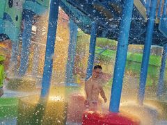 -欢乐水魔方水世界