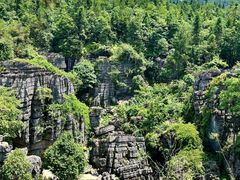 -梭布垭石林景区