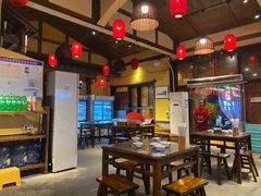 -富正毅三下锅·湘西韵味(天门山索道店)