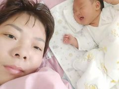 -爱的果实月嫂育婴师(世纪东方店)